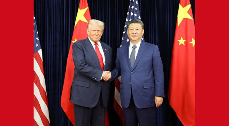 习近平同美国总统特朗普在釜山举行会晤