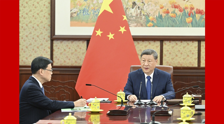 习近平听取李家超述职报告