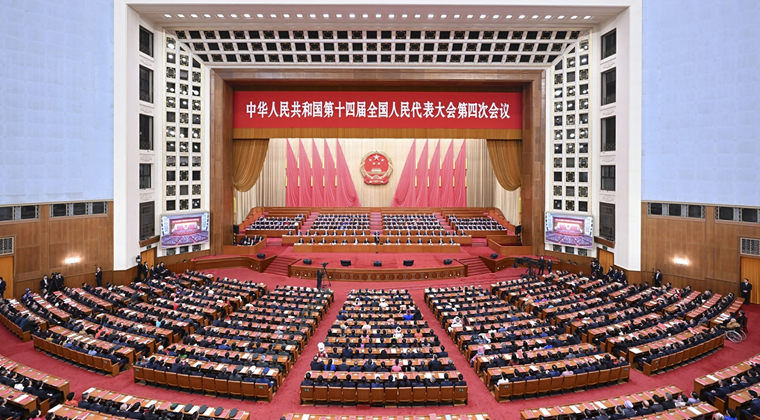 ʮ�Ľ�ȫ���˴��Ĵλ����ھ���Ļ ϰ��ƽ������ϯ̨����